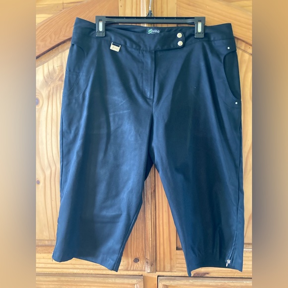 Women Bette & Court Swing Tanya Fit black crop Golf pants Bermuda shorts size 14 - Picture 1 of 7